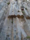 Colonne basaltiche del neck di Motta S. Anastasia
