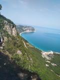 Panoramica da PIan Grande su Monte dei Corvi e Baia di Portonovo (Monte Conero). Foto scattata da Kevin Benigni 3B Liceo PSE